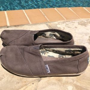 Grey toms shoes